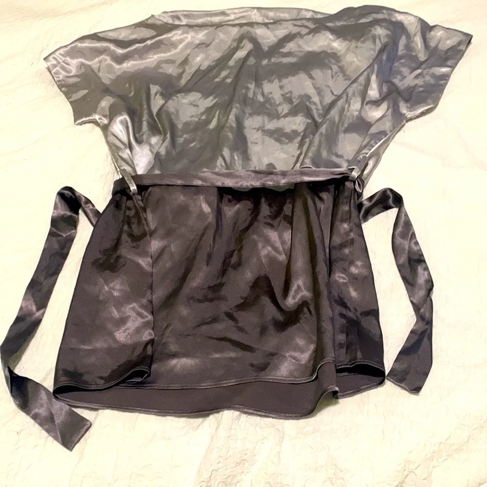Blouse - Picture 2 of 3